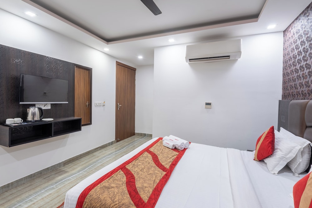 Hotel Royal Inn Igi 13/41