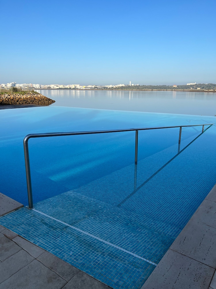 Agua Hotels Riverside 25/49