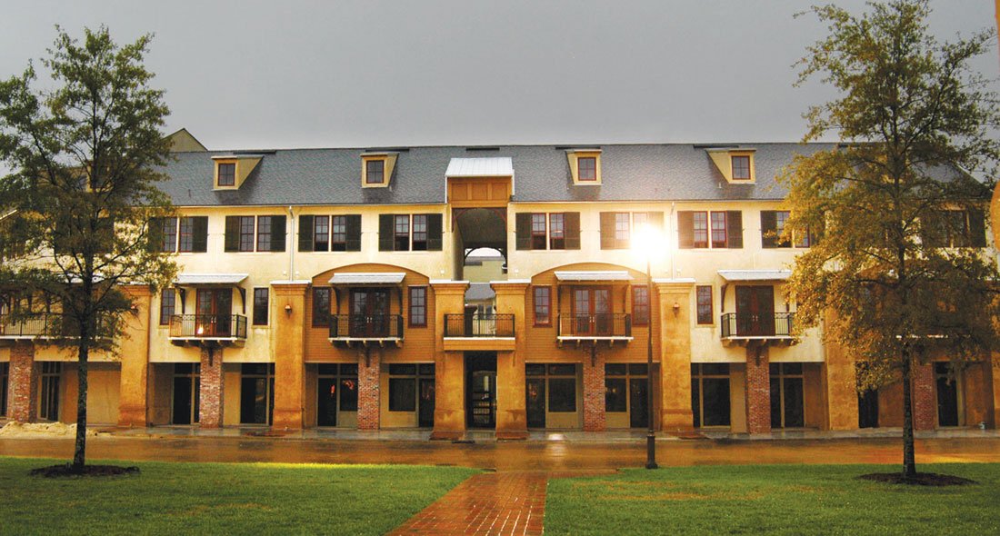 Carriage House Hotel 2/7