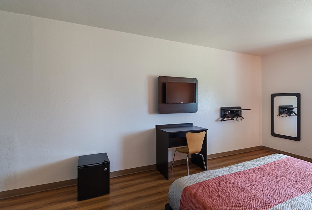 Motel6 Bedford, TX - Fort Worth 25/38
