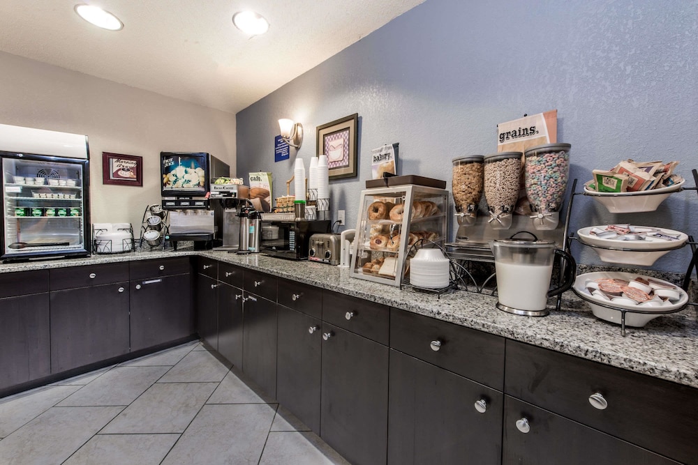 Microtel Inn Suites By Wyndham Georgetown 43/59