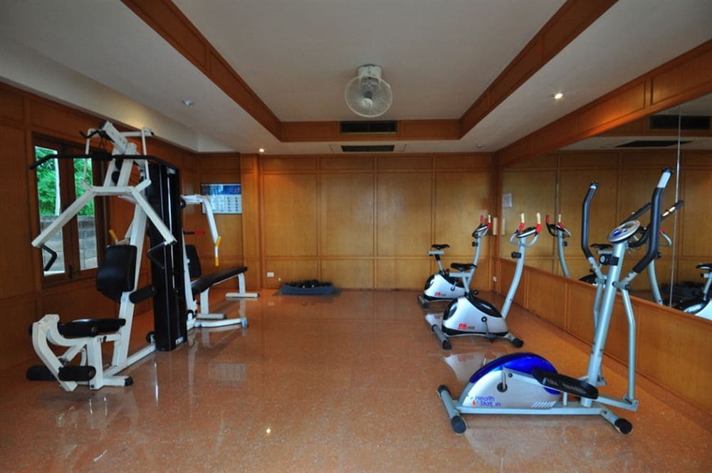 Coral Hotel Bangsaphan 36/62