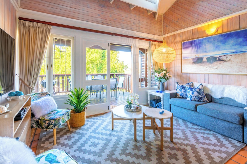 KNYSNA RIVER CLUB - KNYSNA 45/76