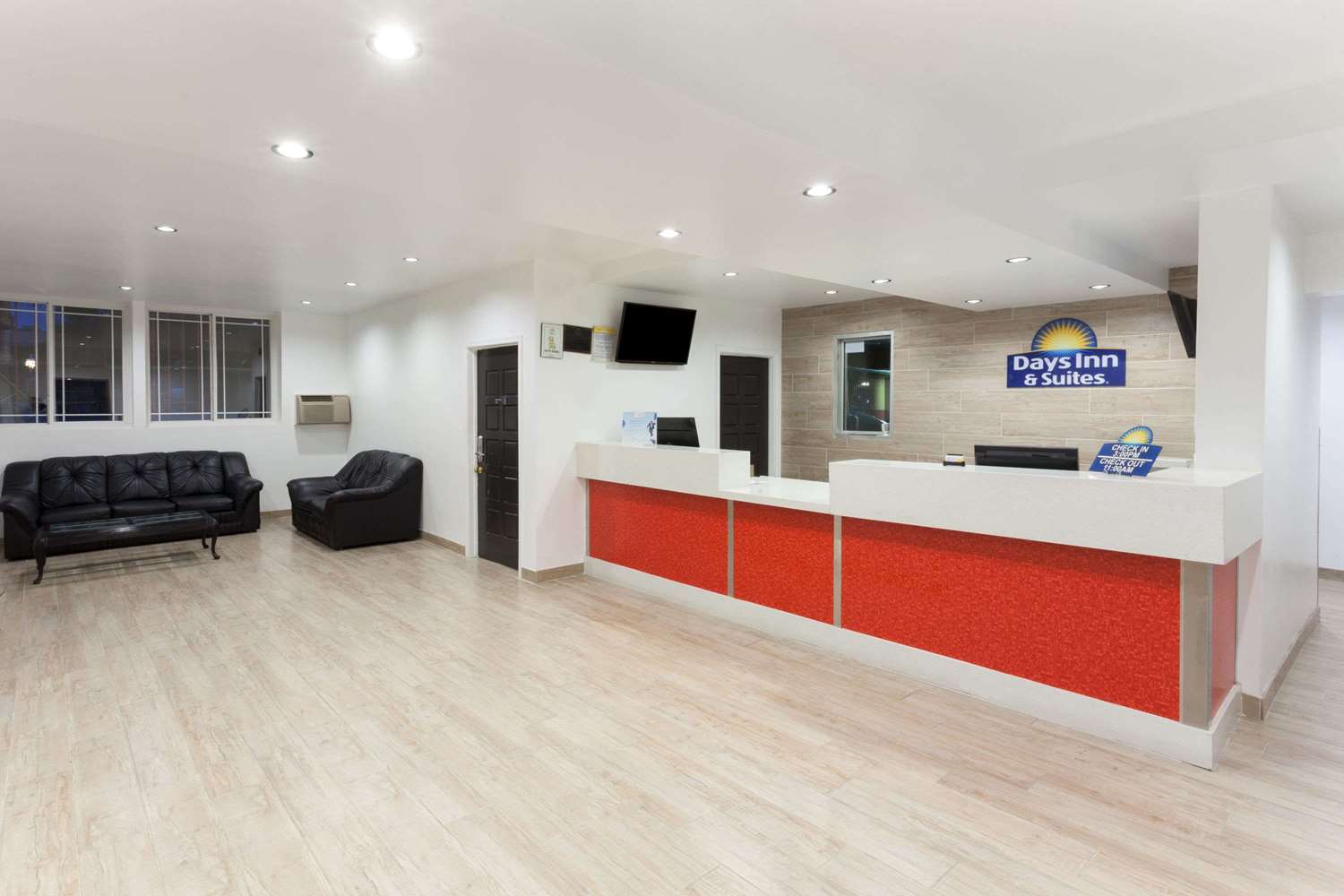 Days Inn by Wyndham Mission Valley/SDSU 4/21