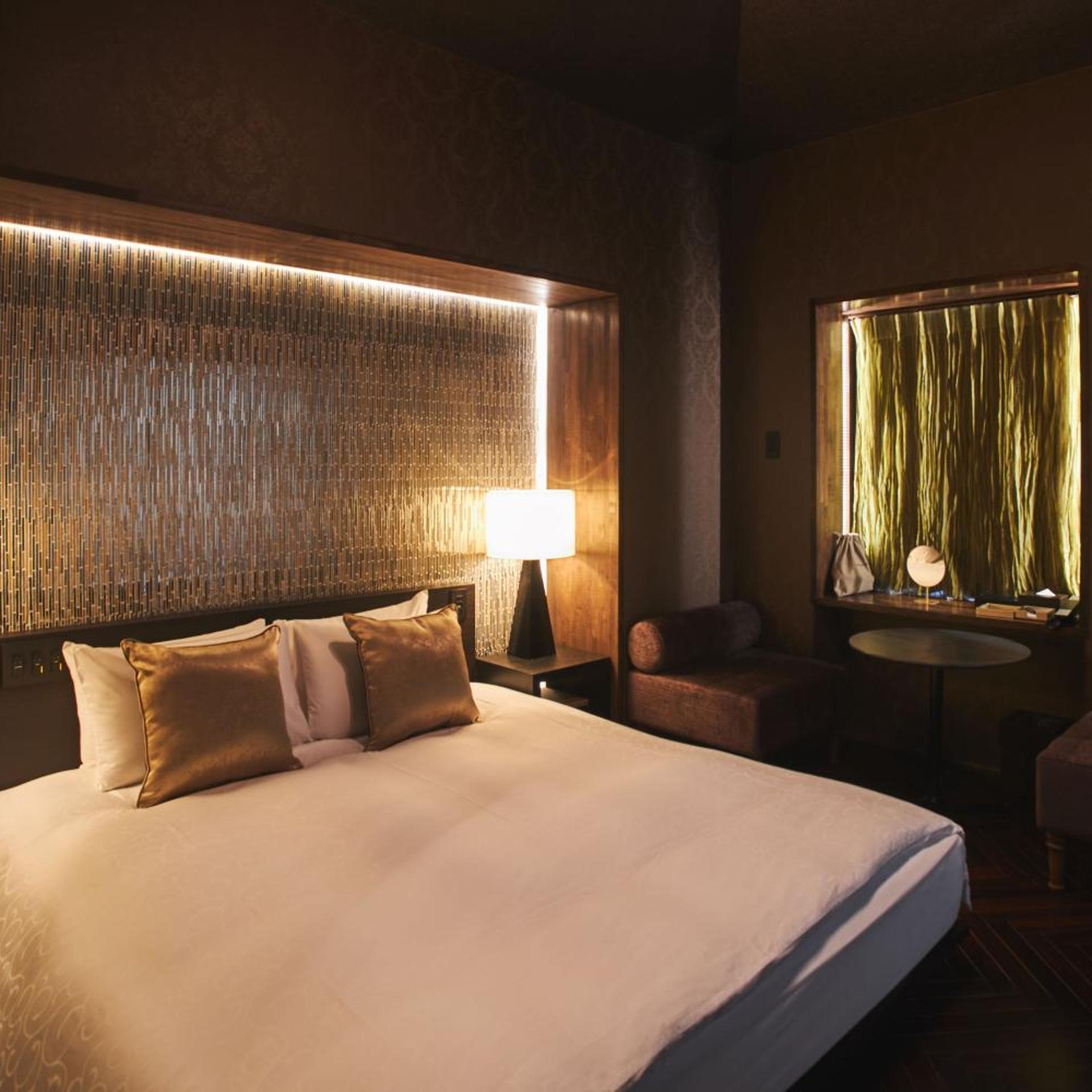 Deluxe, Double Bed