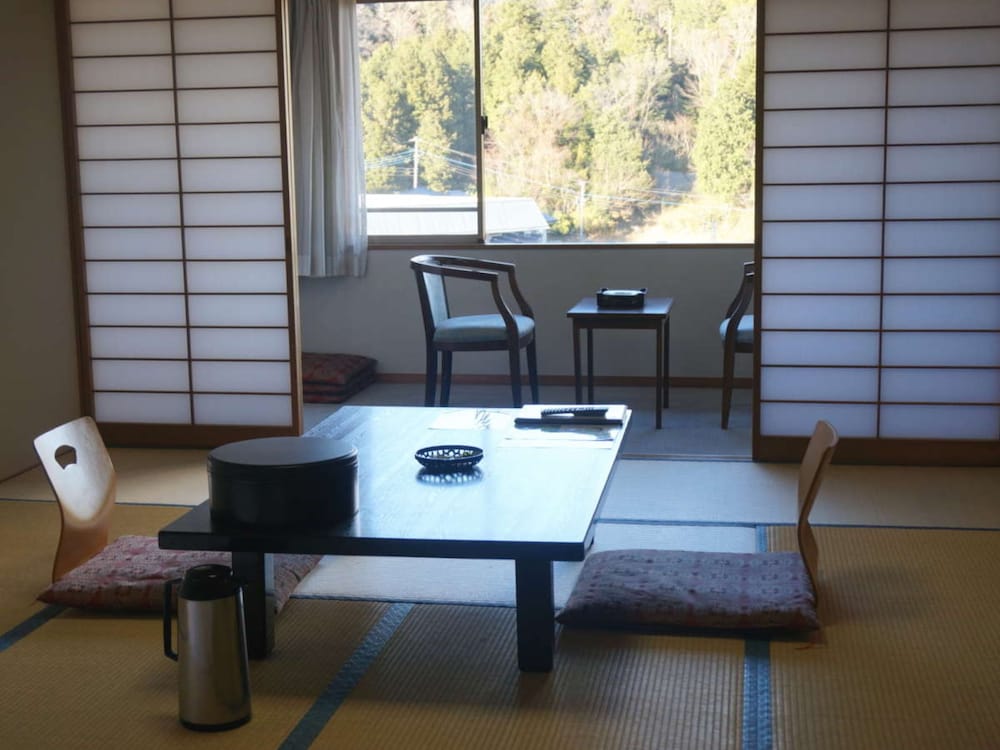 SHUZENJI ONSEN HOTEL TAKITEI 40/50