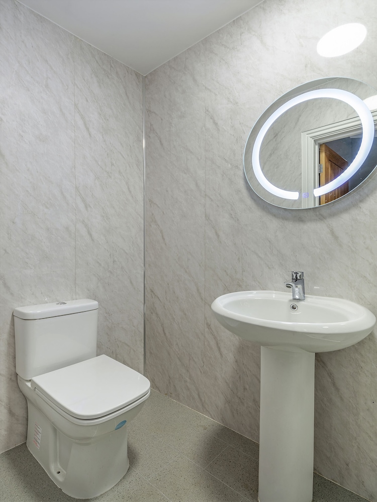 Apollo Hotel London – Near Hyde Park & Paddington Station 37/47