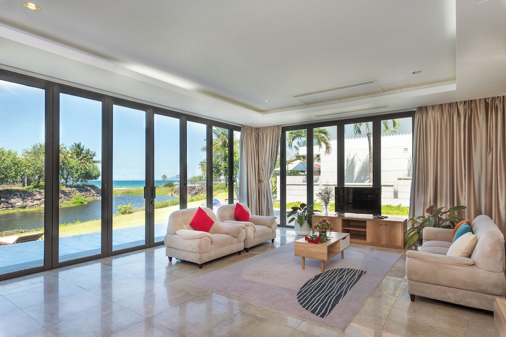 S - Ocean Luxury Villas Danang 24/50