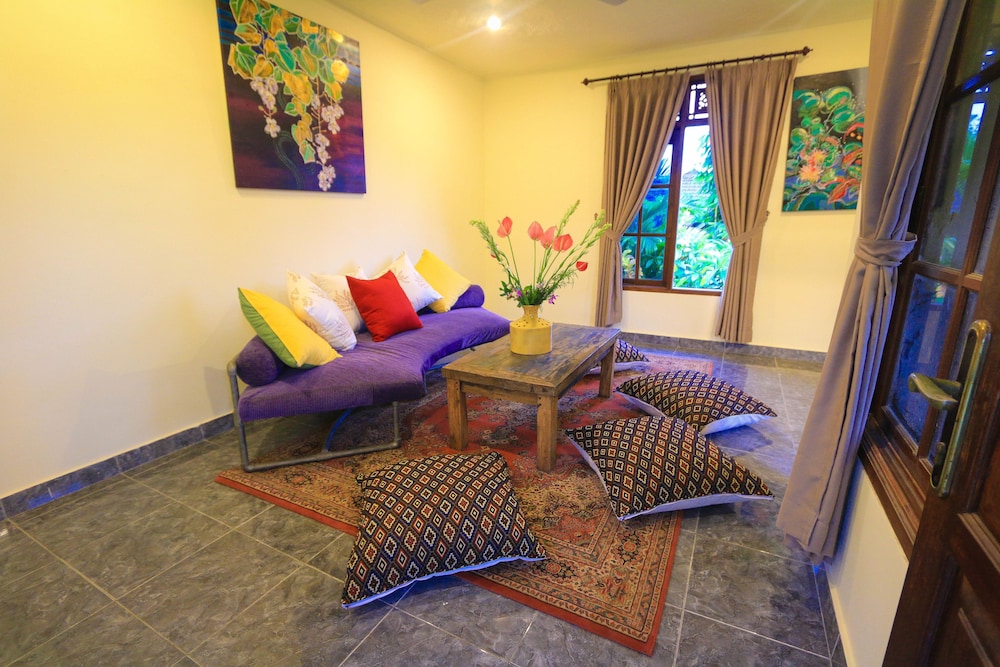 Gajah Biru Bungalows 28/50