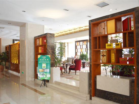 Chun Xue Four Seasons Hotel 14/57