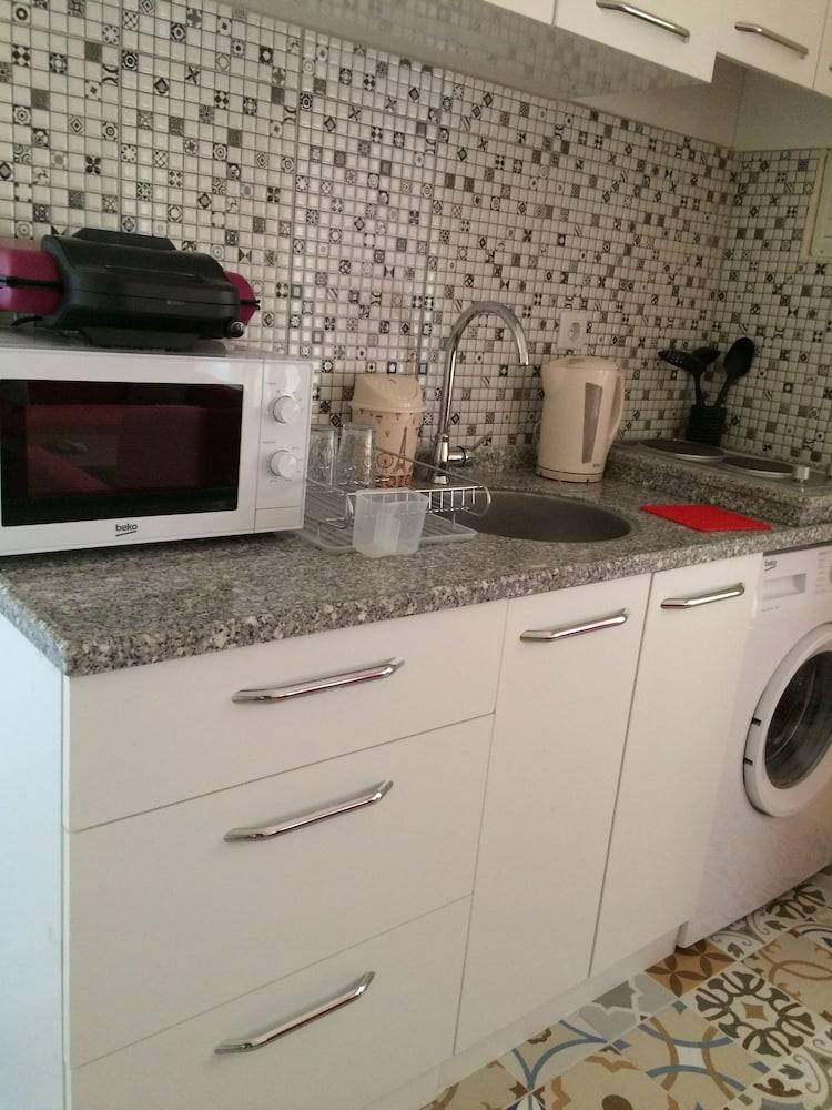 Turkish Apart Hotel 20/20