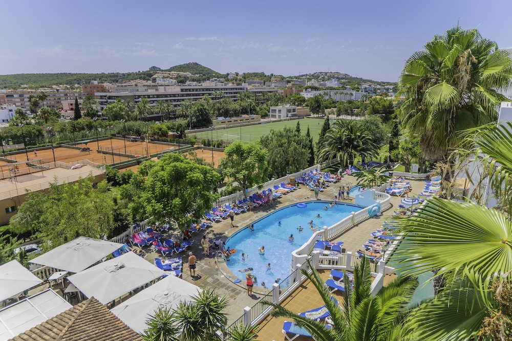 Apartamentos Holiday Center Santa Ponsa 41/46