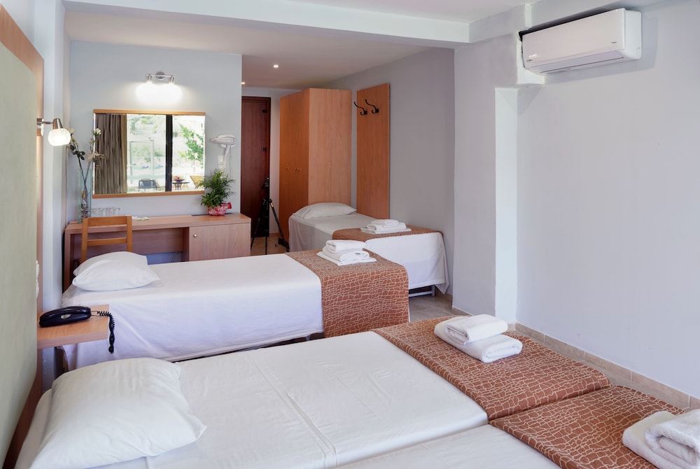 Punta Hotel 13/67