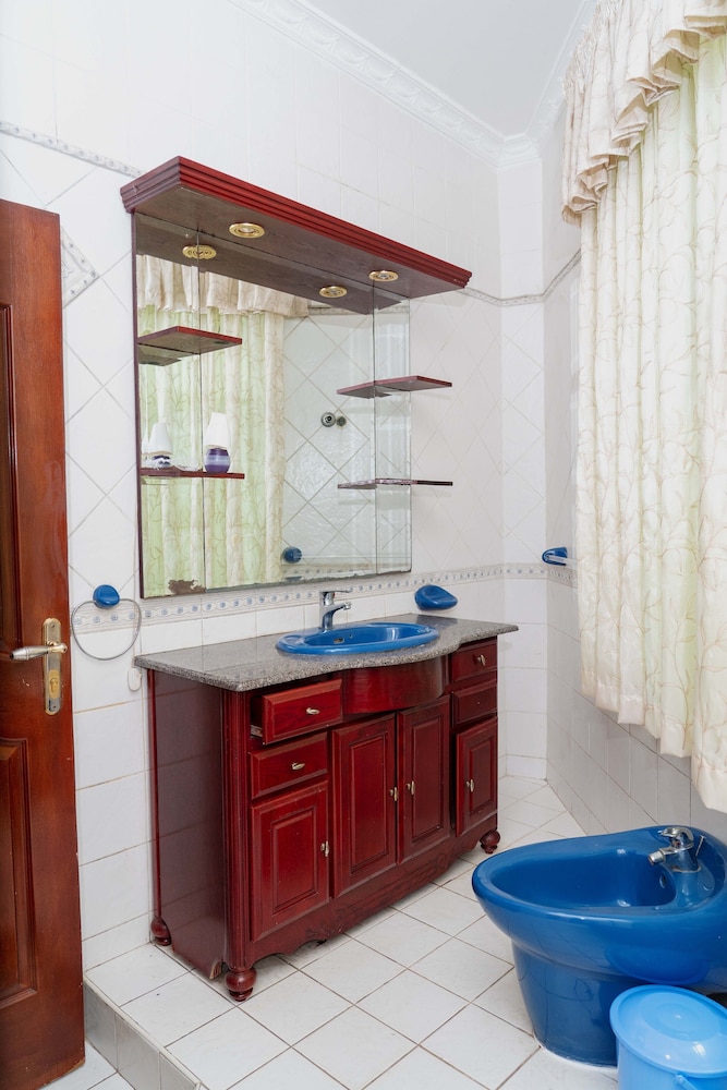 Luxury 2-Bdrm Apartment In Oysterbay 6/50