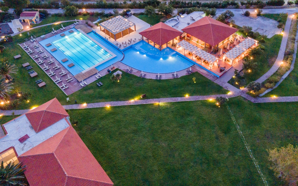 Aeolian Village Beach Resort 28/33