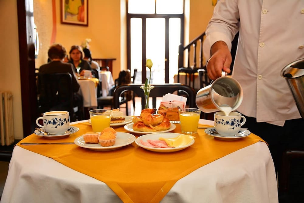 Hotel Colonial Salta 31/50
