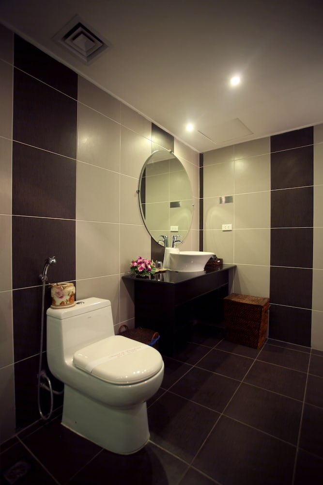 Hanoi Emotion Hotel 49/50