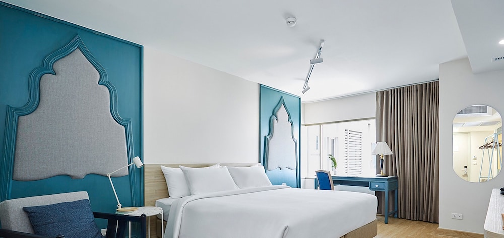 56 Surawong Hotel Bangkok 21/66