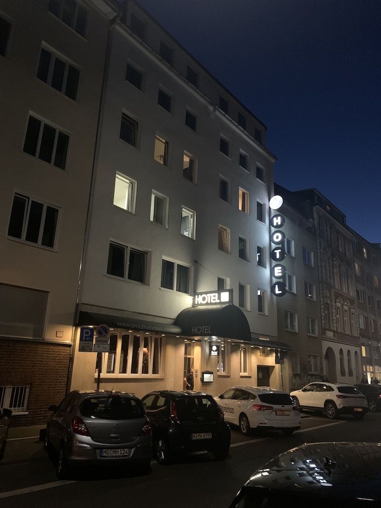 Sonata City Hotel 3/39