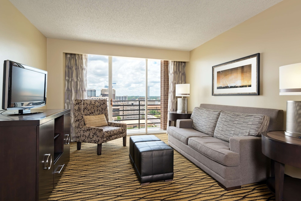 DoubleTree Suites by Hilton Austin Downtown Capitol 34/69