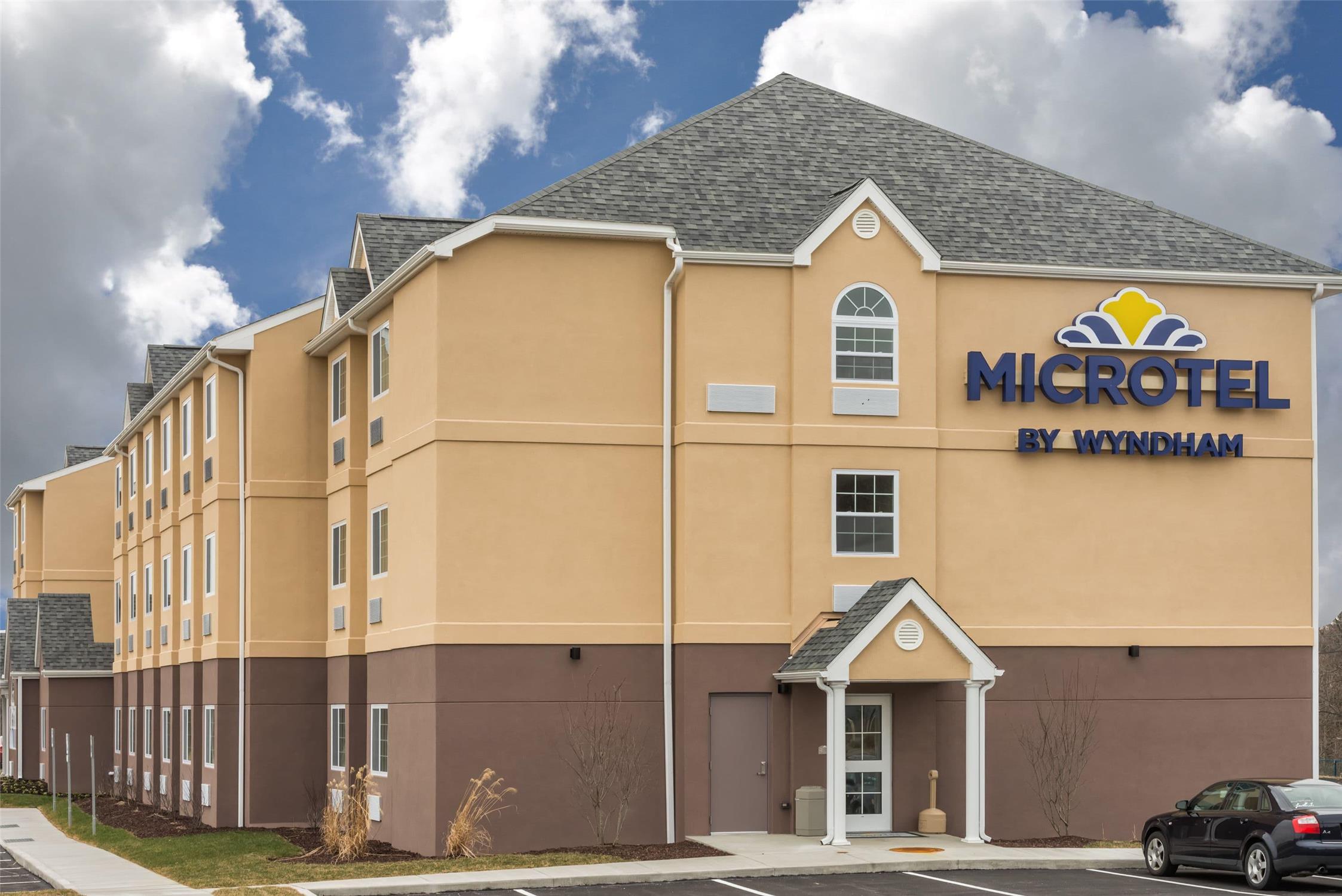 Microtel Inn and Suites By Wyndham Beaver Falls 2/30