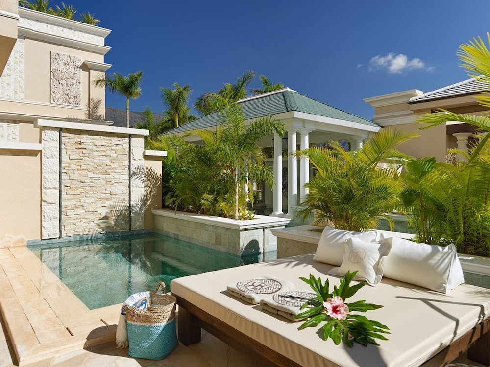 Royal River Luxury Hotel (Adults Only +16) 11/75