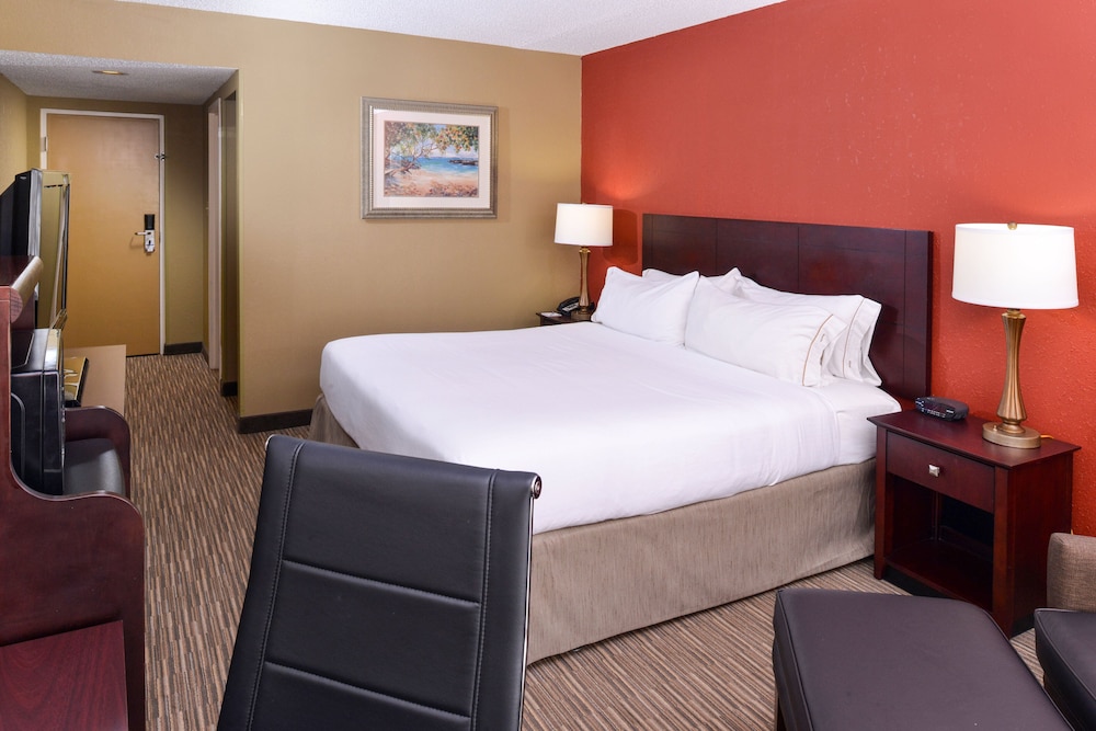 Holiday Inn Express Clearwater East Icot Center 32/78