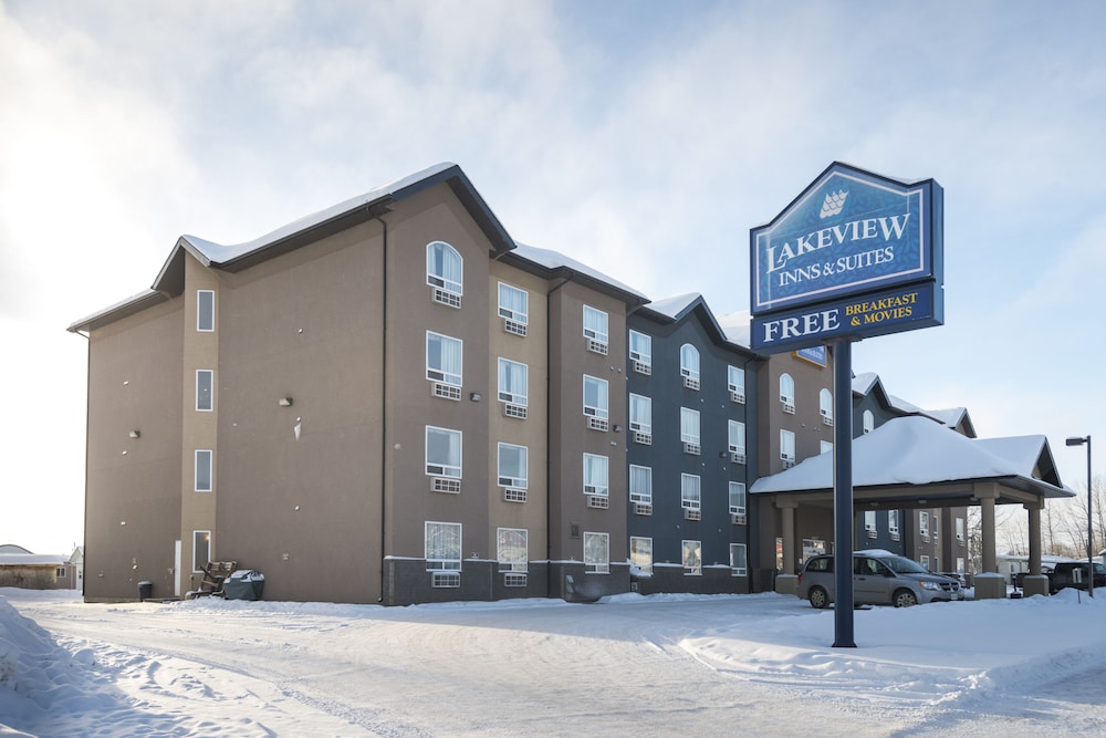 Lakeview Inns & Suites - Fort Nelson 2/35