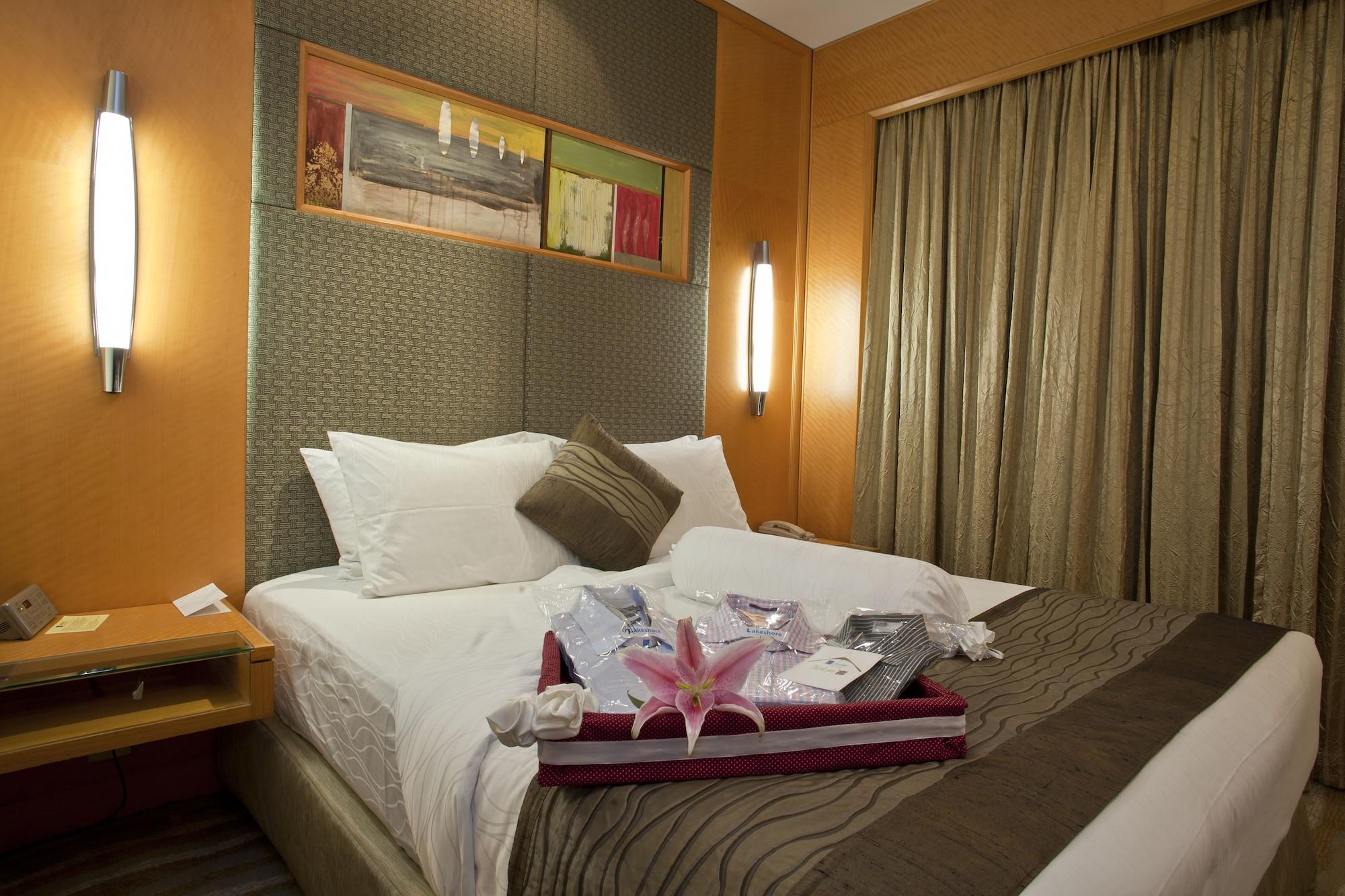 Lakeshore Hotel & Apartments 21/66