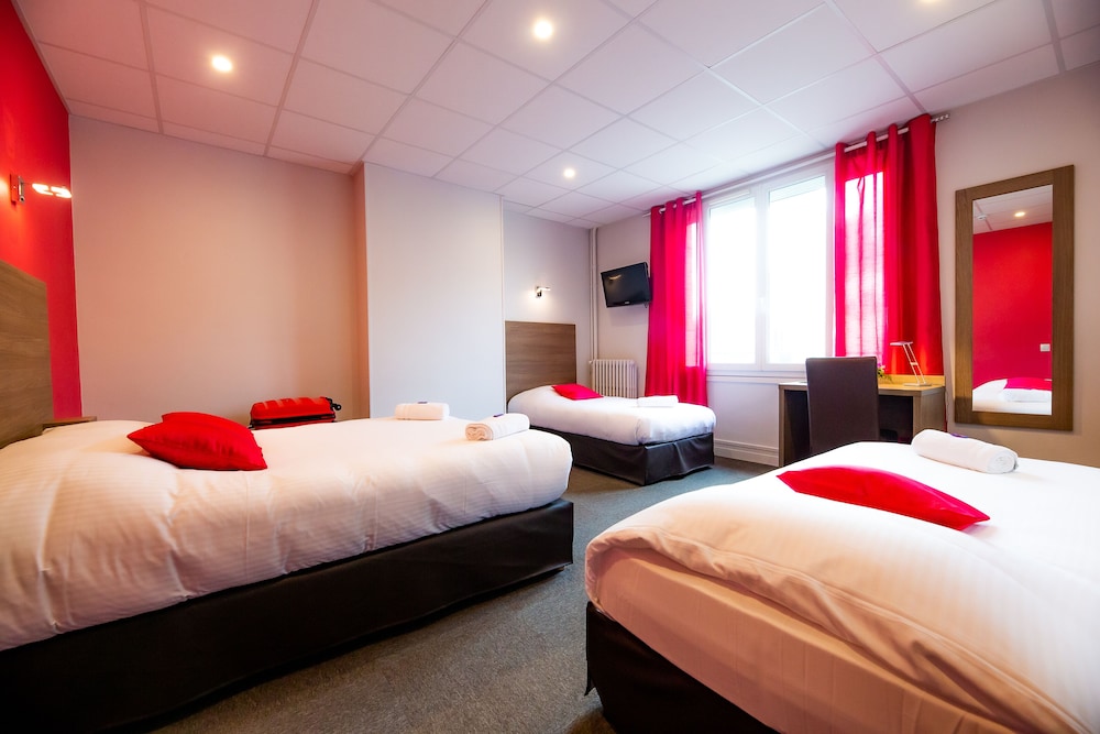 Family, Quadruple, Double and Twin Beds
