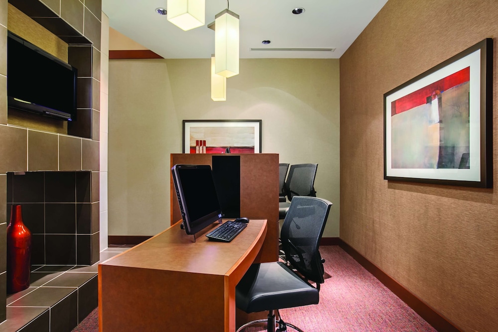 Hyatt Place Raleigh Cary 45/53