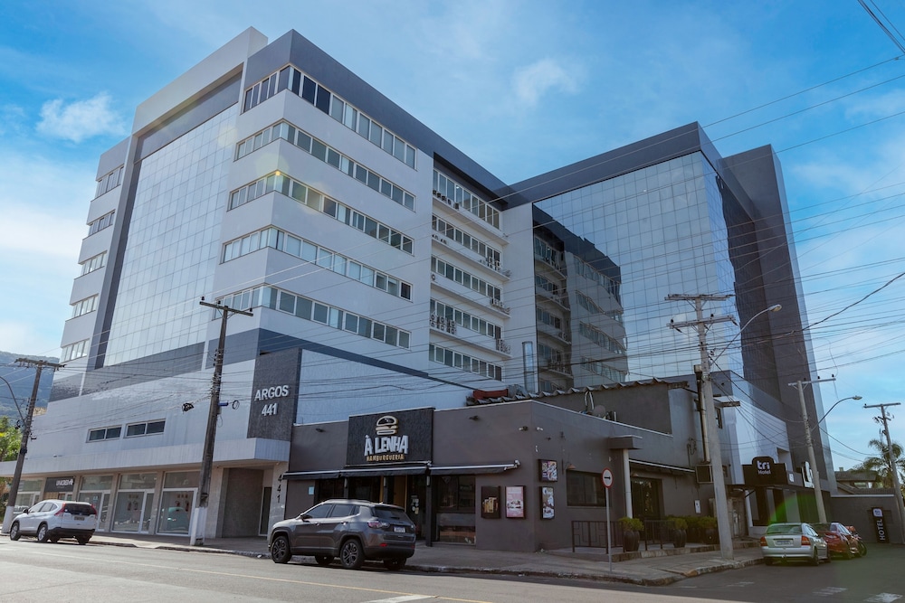 Tri Hotel Executive Osório 36/41
