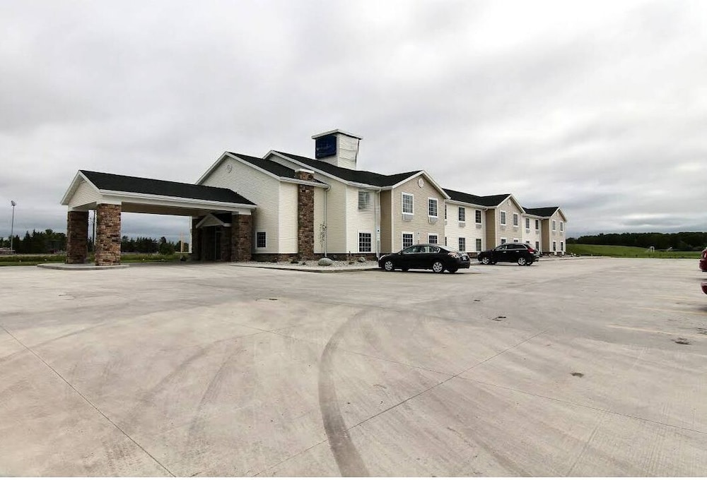 Cobblestone Hotel Amp Suites Crookston 37/39