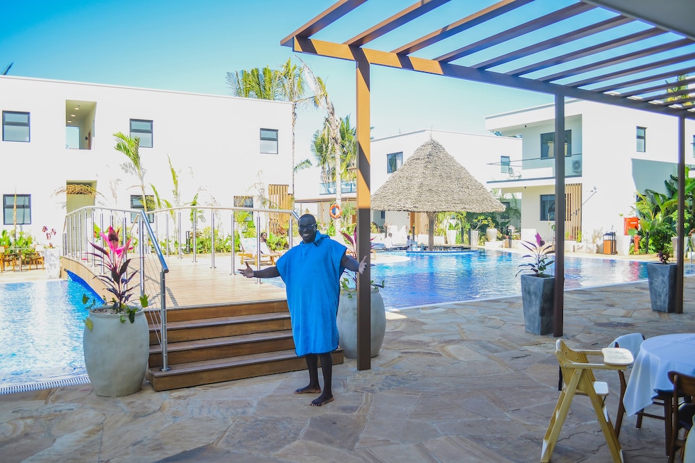 TOA Hotel & Spa 39/58