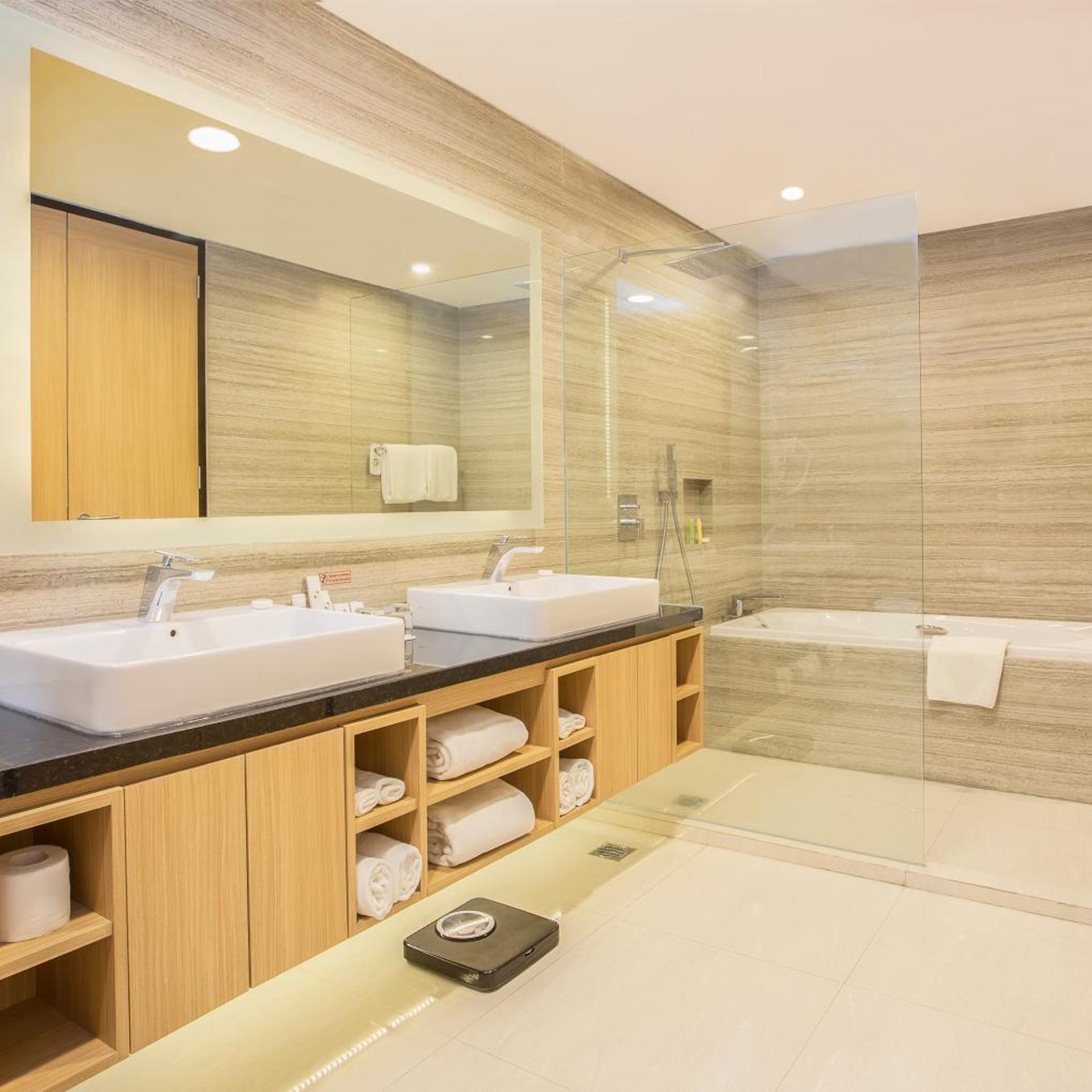 President Suite، Swiss-Belhotel Papua Jayapura 2/3