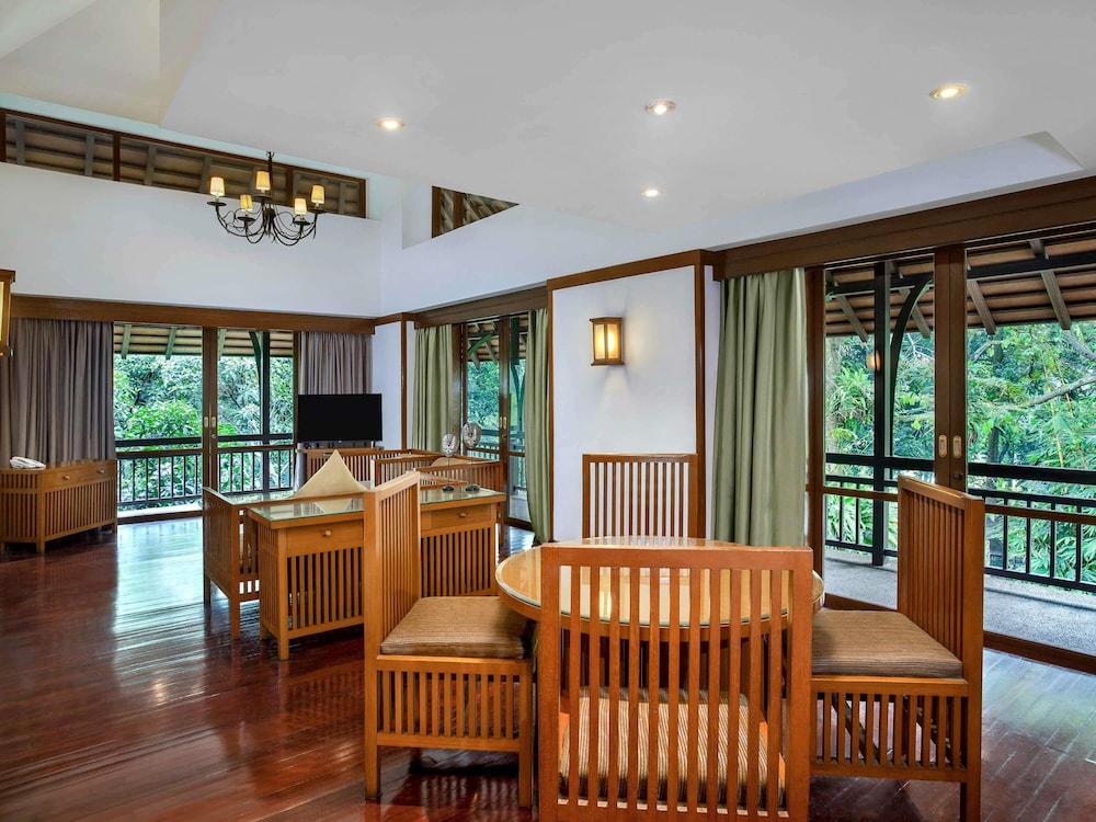 Novotel Bogor Golf Resort & Convention Center 52/74