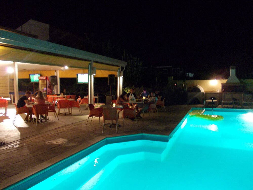 Kavos Central Gardens 17/42