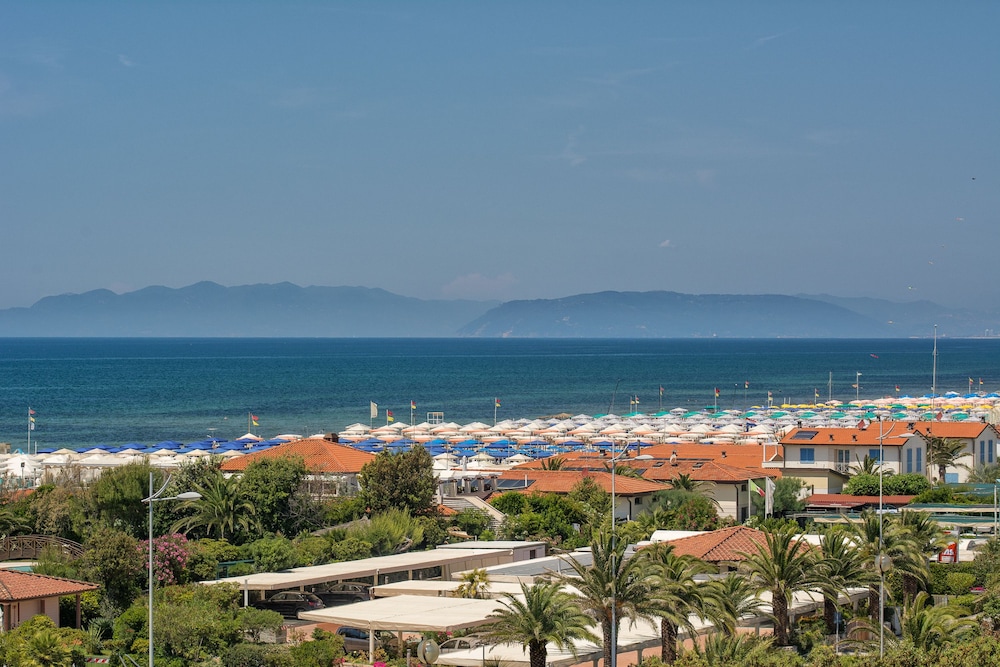 Hotel Siesta 62/66