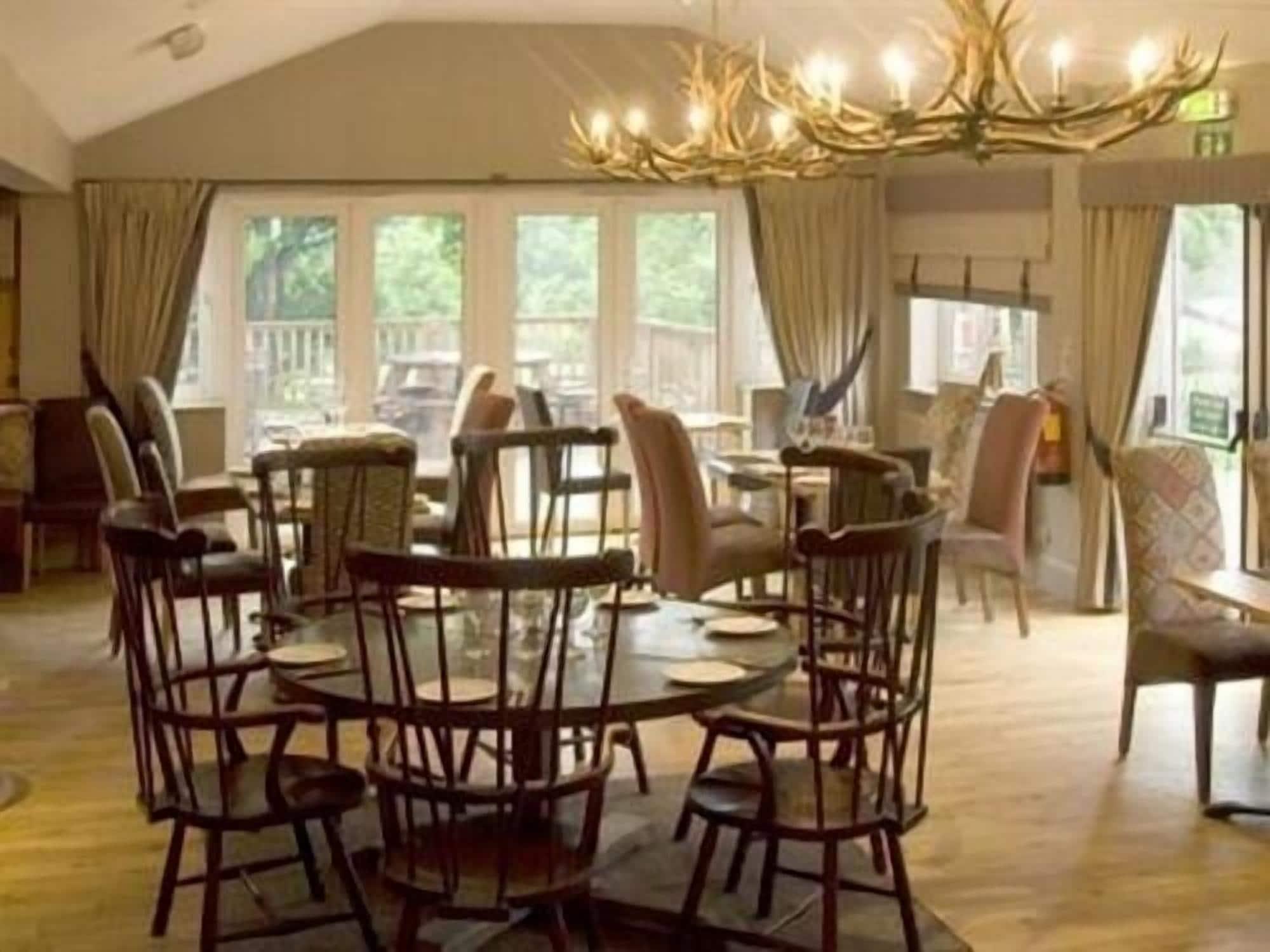 The Percy Arms 14/15