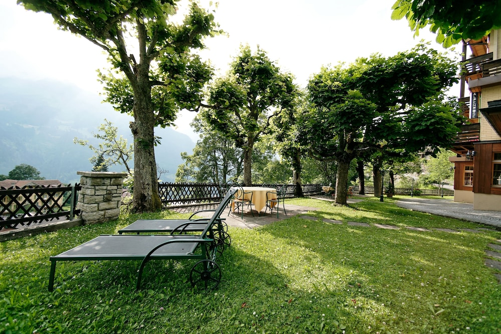 Hotel Alpenrose Wengen 35/44
