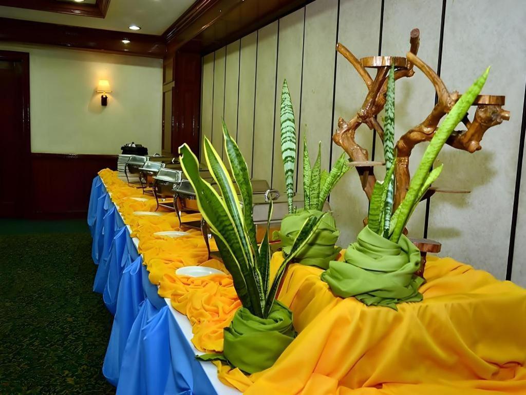 Days Hotel Batangas 22/36