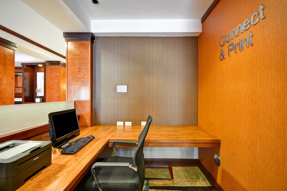 Fairfield Inn Suites Birmingham Fultondale I 65 21/22