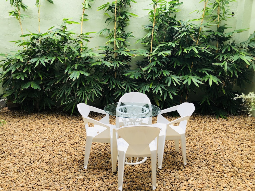 Tropic Inn 45/52