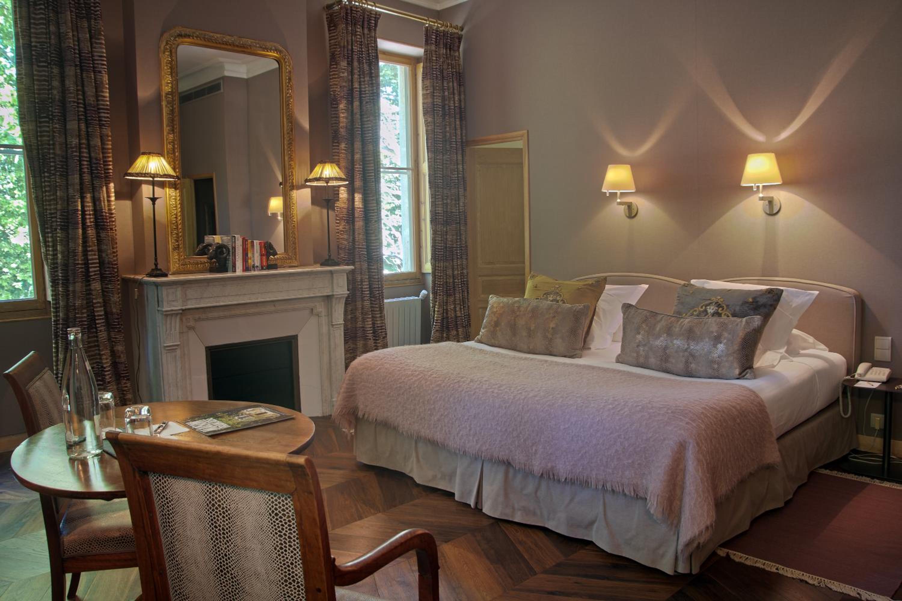 غرفة فاخرة بسرير مزدوج، Chateau Des Alpilles 7/9