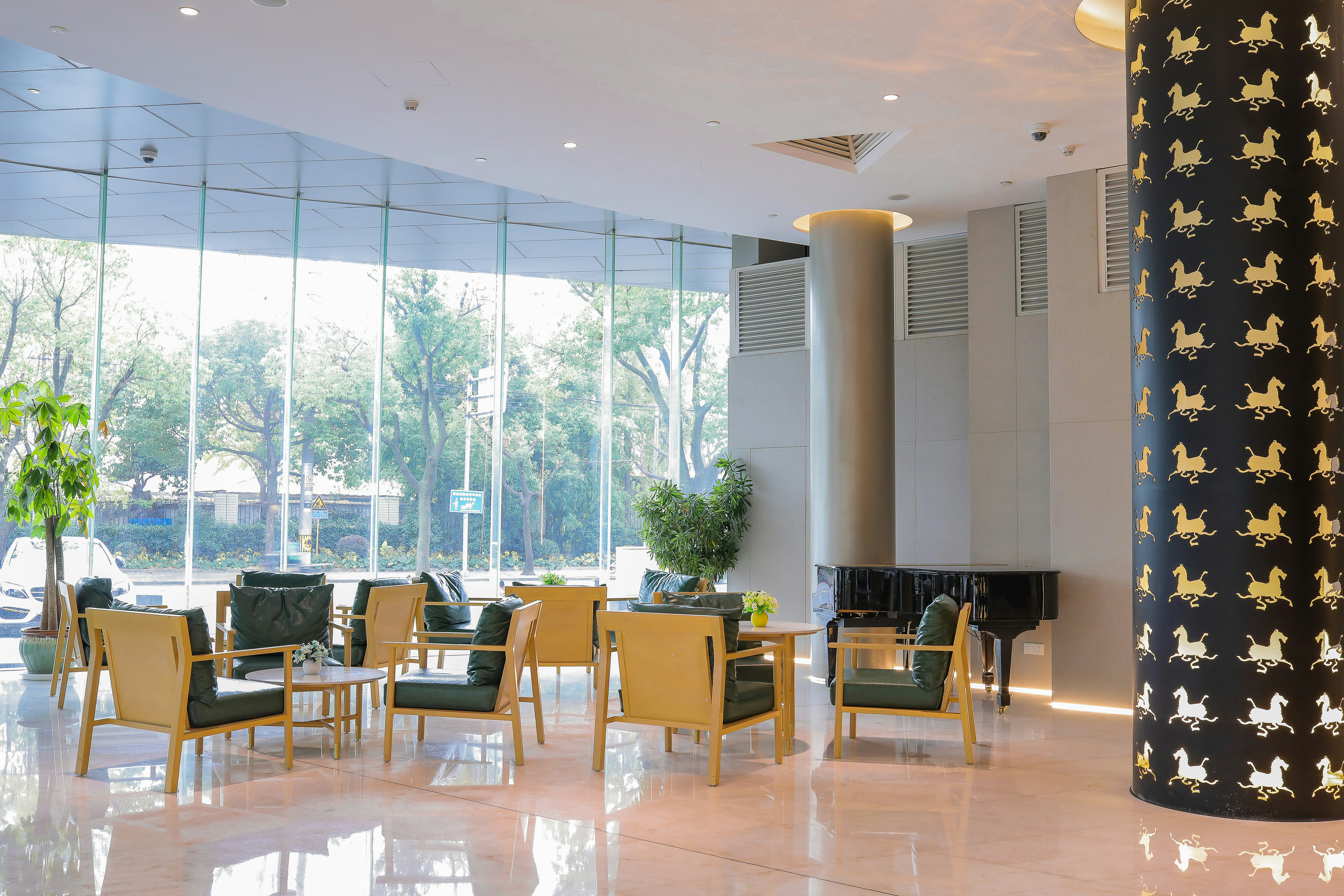 HOLIDAY INN EXPRESS SHANGHAI SONGJIANG FANGTA 37/50