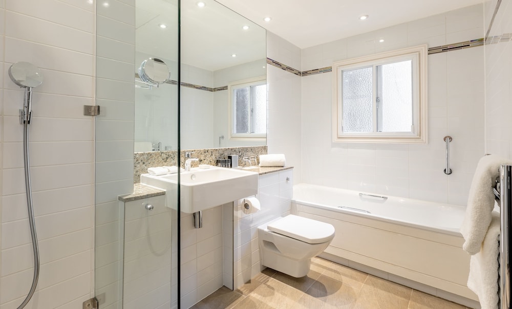 Melia London Kensington Member of Melia Collection 27/93