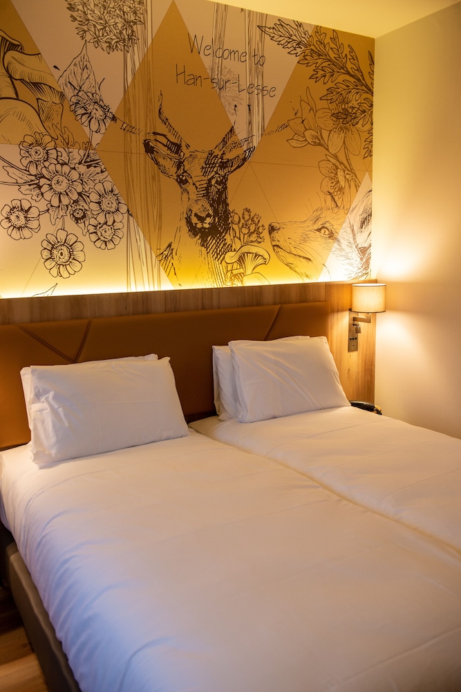 MERCURE HAN SUR LESSE 5/18