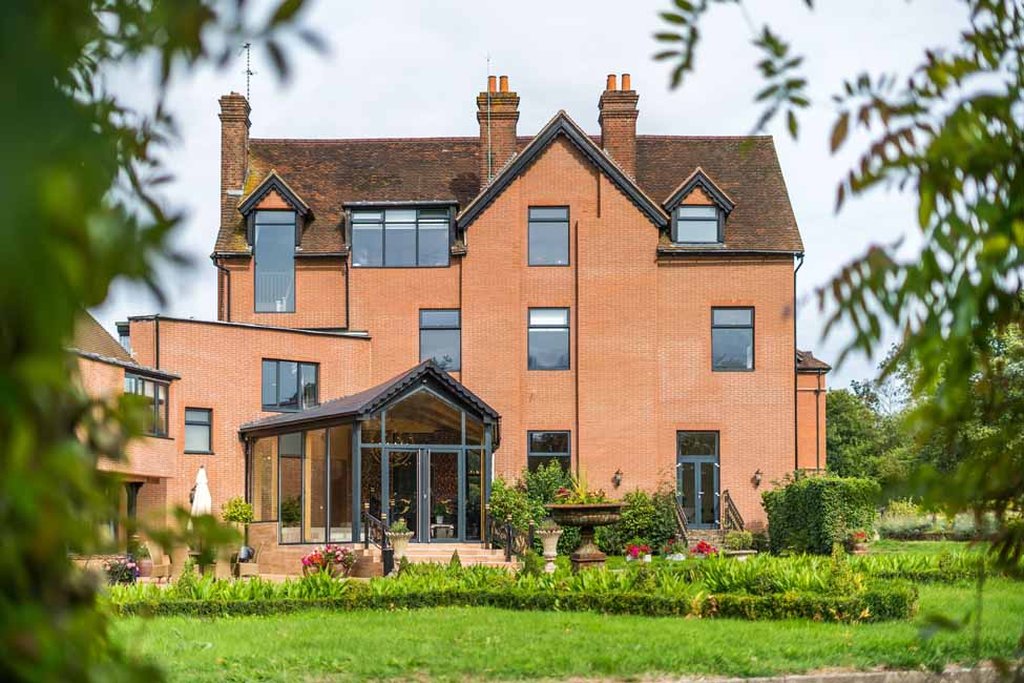 Guildford Manor Hotel & Spa 21/24
