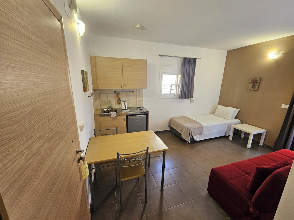 Elounda Sunrise Apartments and Studios 10/50