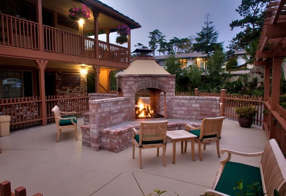 Candle Light Inn 36/48